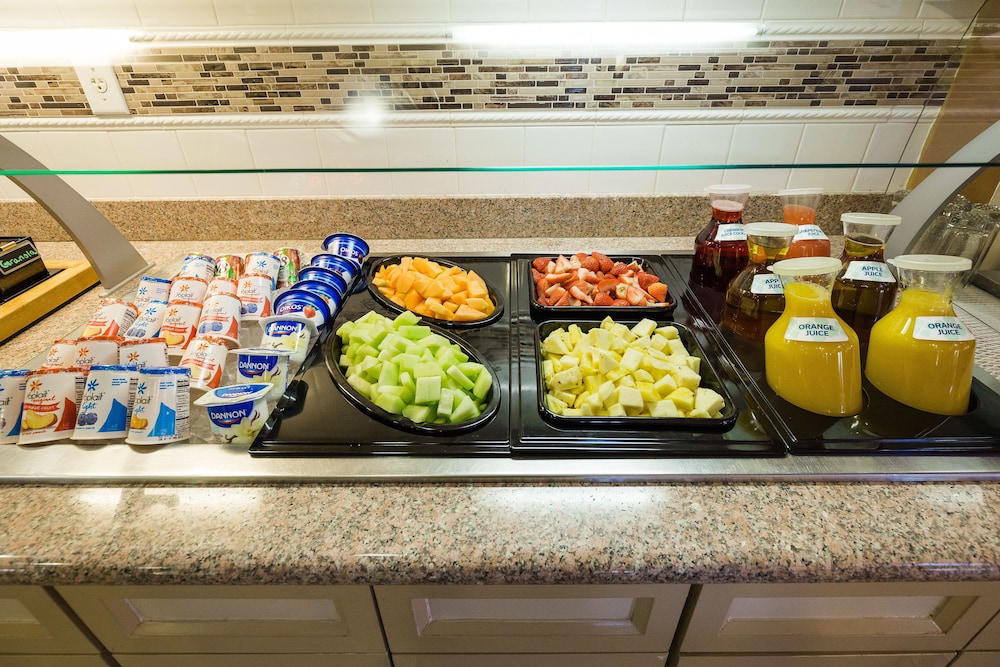 Hilton Garden Inn Atlanta Northpoint - photo 23