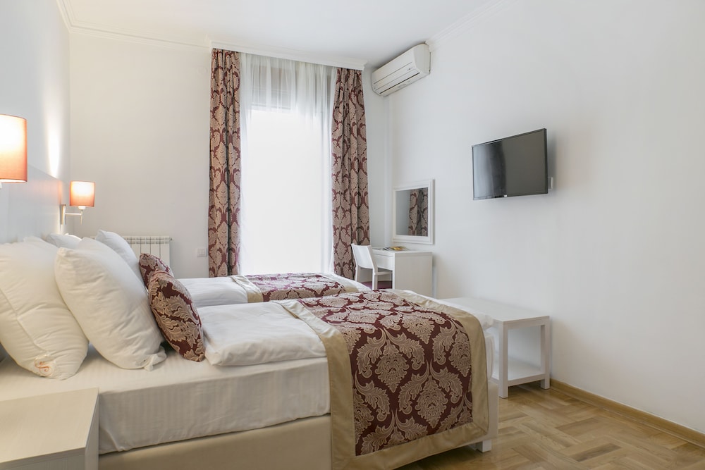 Apartments Center — 4-Star Luxury Hotel in Belgrade, Serbia