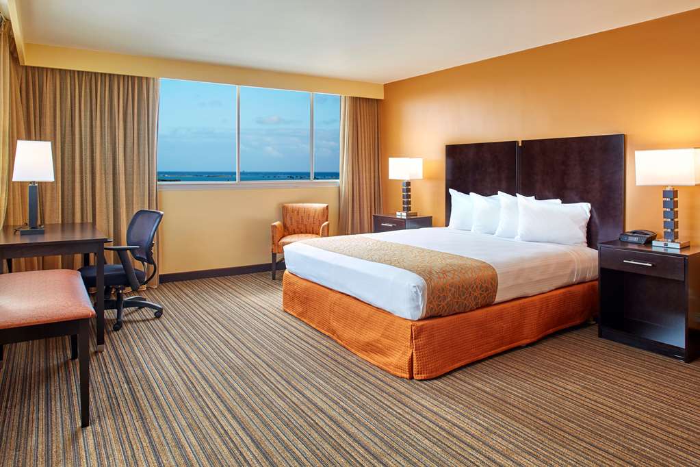 Best Western The Plaza Hotel Honolulu Airport Free Breakfast - photo 33