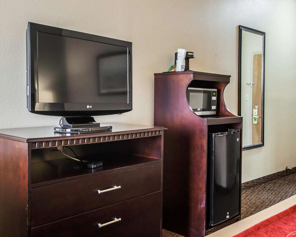 Quality Inn Belton Kansas City South - photo 7