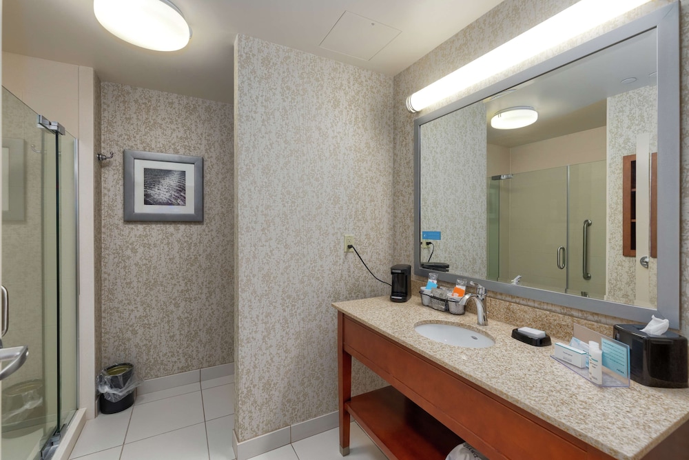 Hampton Inn & Suites Downtown Owensboro Waterfront - photo 21