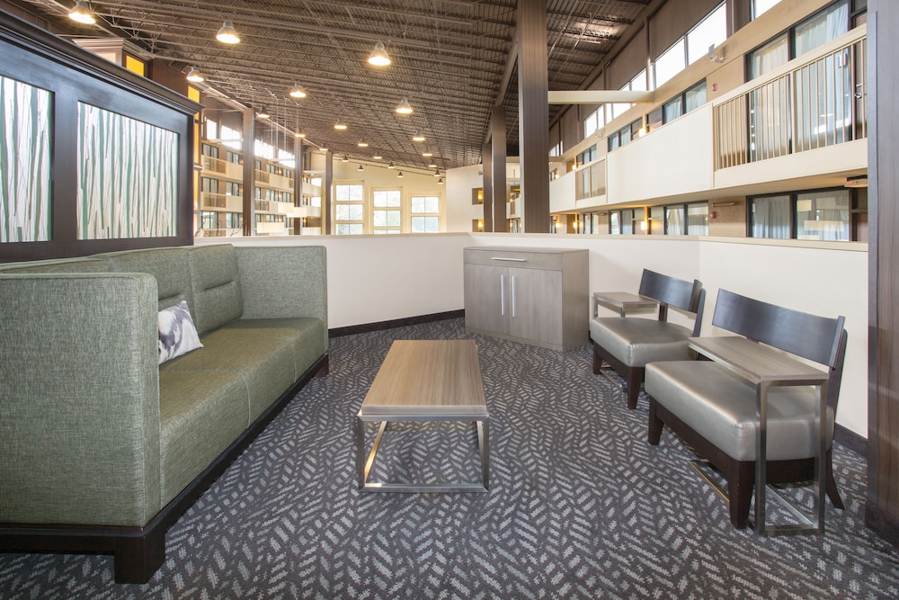 Wyndham Grand Executive Center Little Rock Airport - photo 15