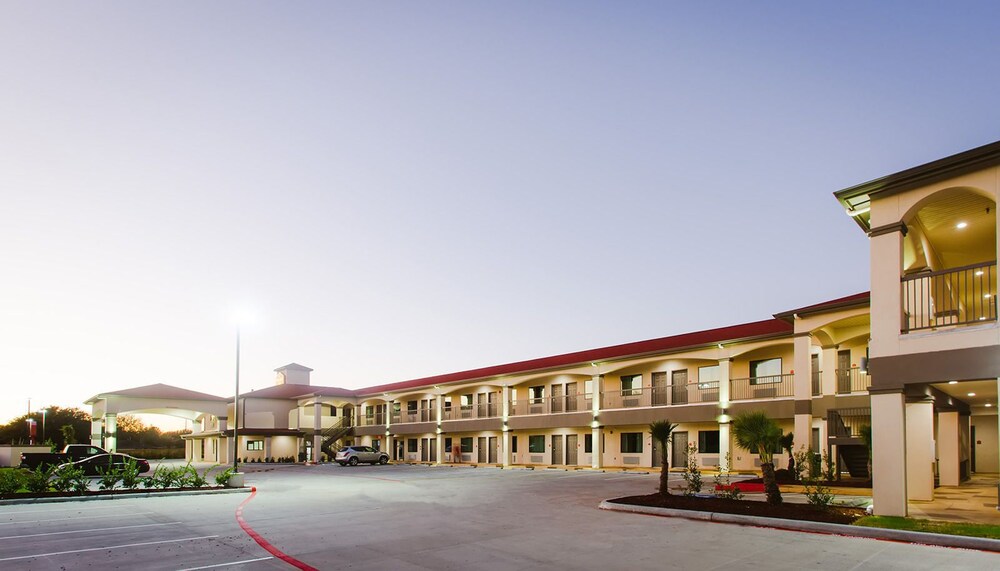 Palace Inn Katy Mills - photo 20