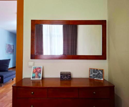 City Center 2BDR Apartment near Rustaveli Av