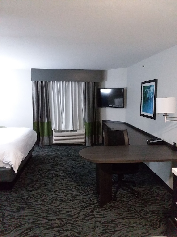 Candlewood Suites Knoxville Airport Alcoa by IHG - photo 18