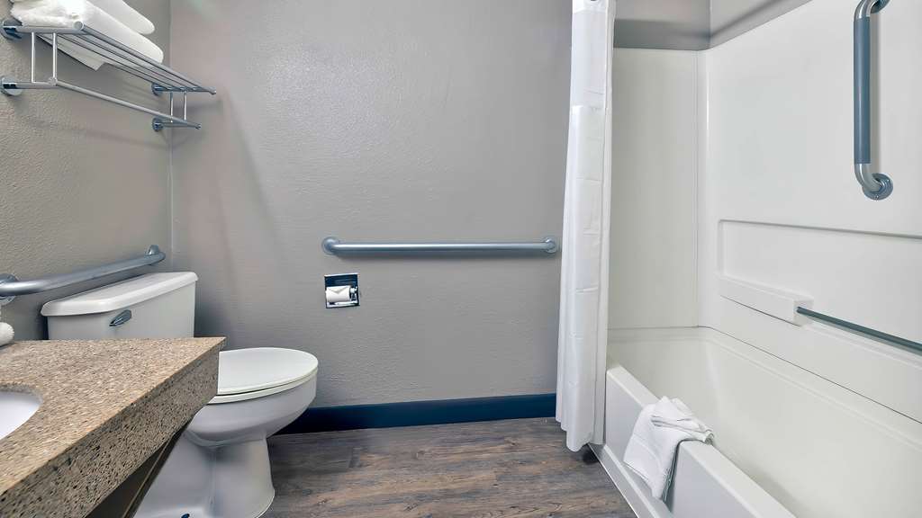 Motel 6 Milwaukee WI Glendale - photo 21