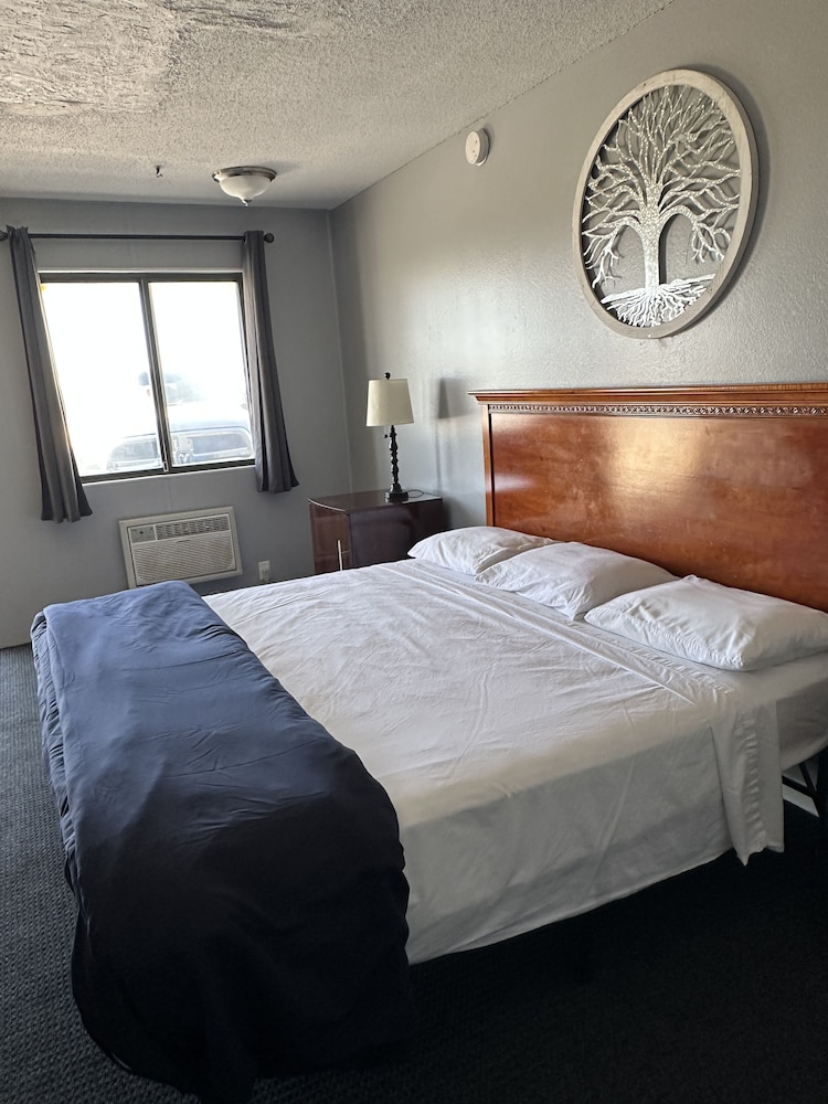 Paxton Inn Motel - photo 8