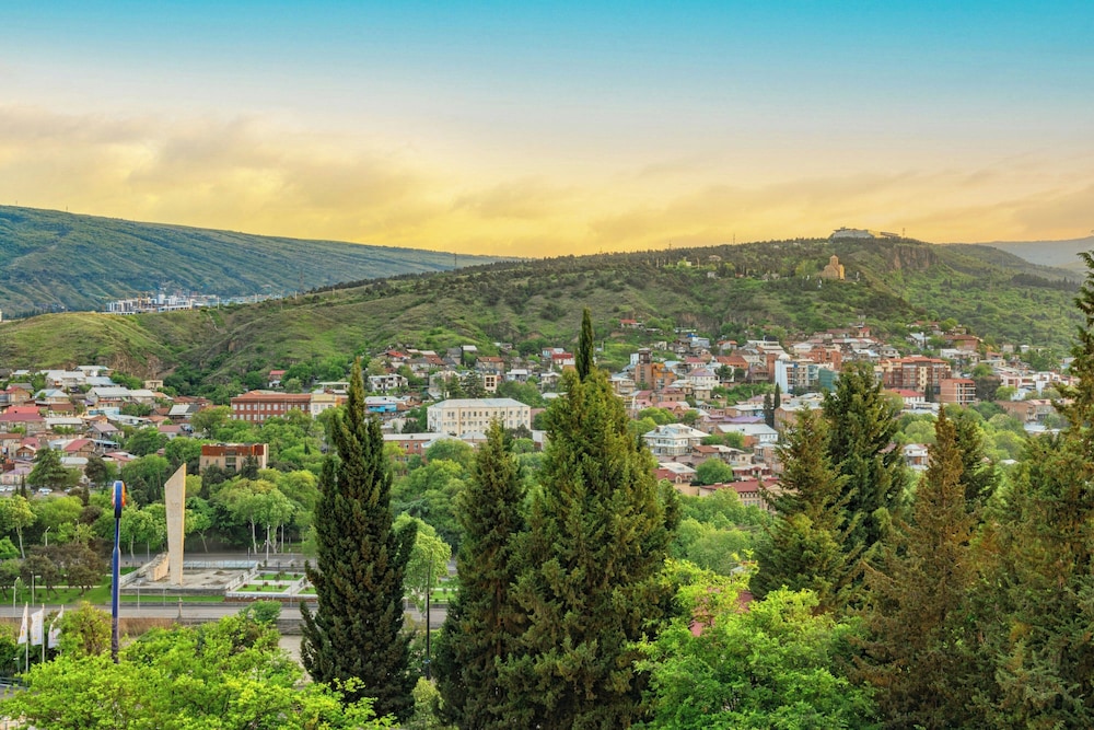 Sheraton Grand Tbilisi Metechi Palace