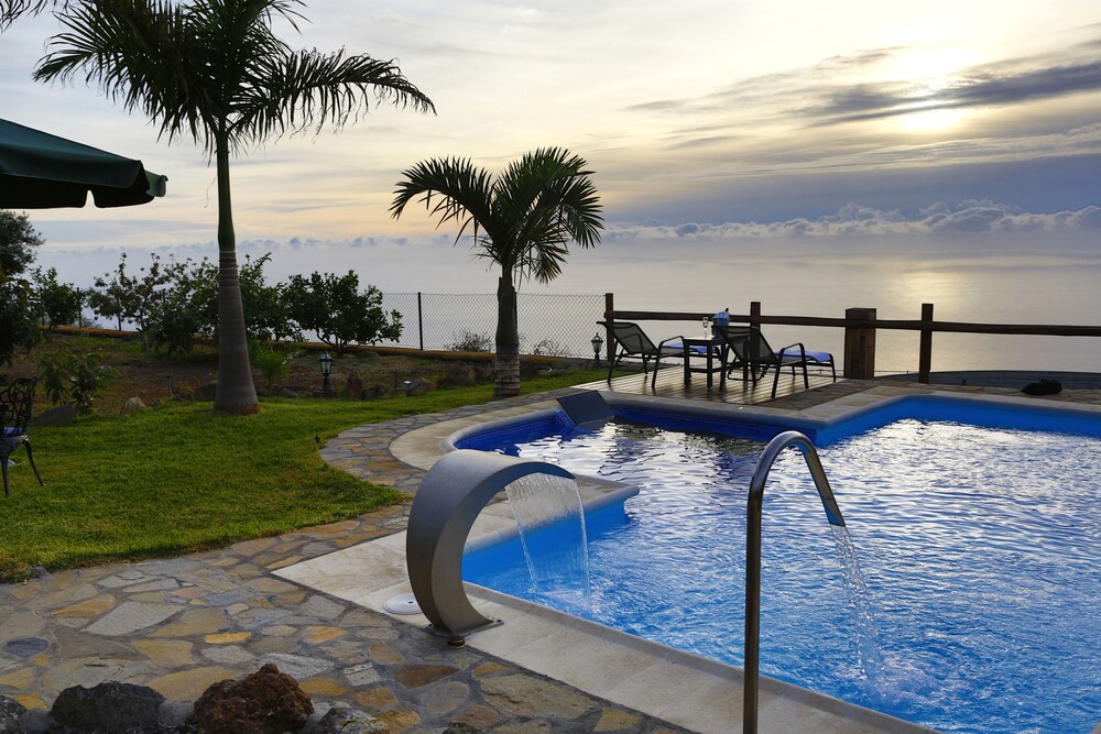 La Capellana — 4-Star Luxury Hotel in Tijarafe, Spain