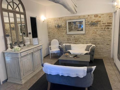 Gîte Le Bleu D'Orage Dans un Domaine de 7ha Au Calme — hotel in Vimoutiers