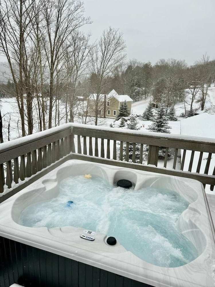 The Haüs Windham Spacious Suites Hot Tub Mountain Views - photo 71