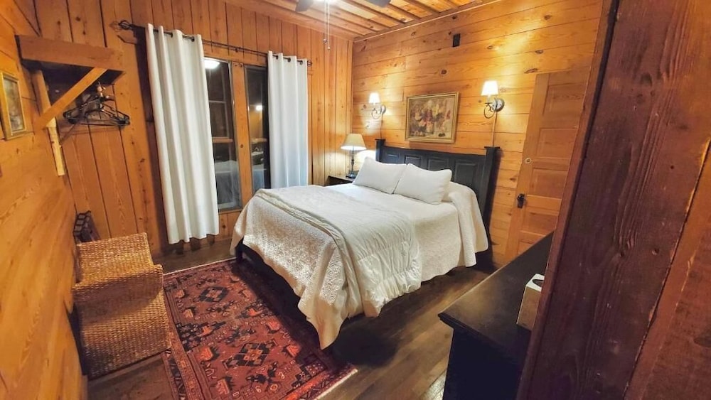 Lake Rabun Hotel & Restaurant - photo 25