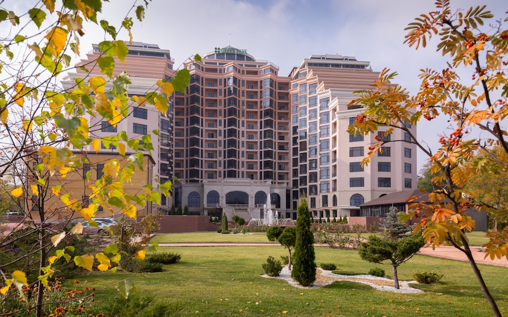 Green Resort Hotel & Spa — hotel in Kislovodsk
