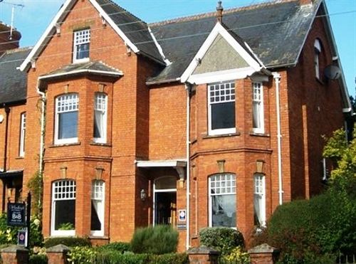 Woodleigh B&B — 4-Star Luxury Hotel in Ilminster, United Kingdom