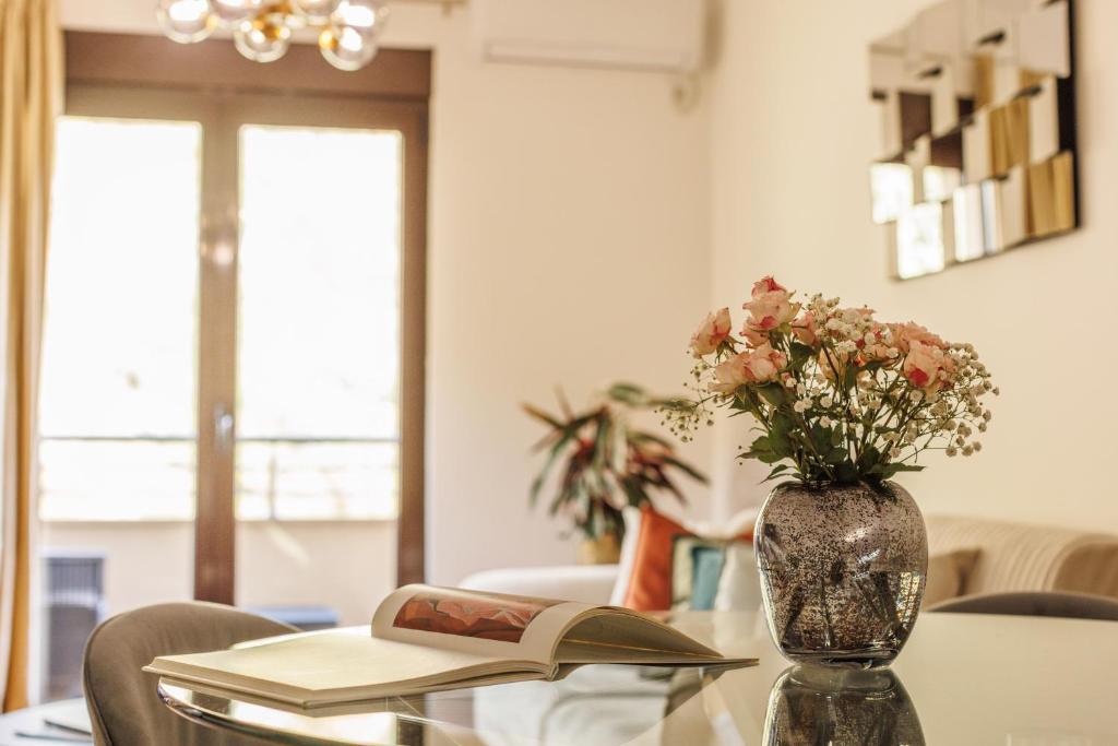 Apartment Poetica Del Mare Budva Bečići — 4-Star Luxury Hotel in Budva, Montenegro