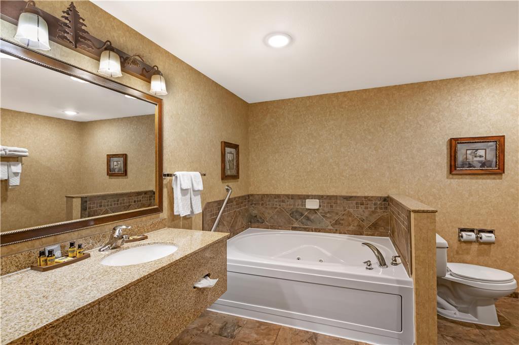 Best Western Plus Kelly Inn & Suites - photo 93
