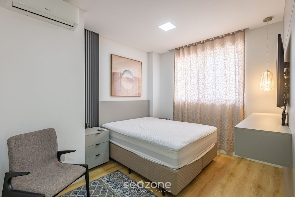 3 suite apt 280m From sea in Itapema Vga1002