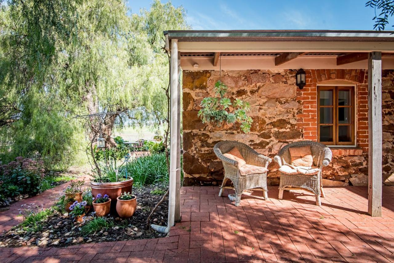 Lucy's Cottage — 4-Star Luxury Hotel in Greenock, Australia