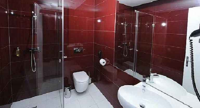 Plaza V Executive Hotel — Targu-Mures — photo 4