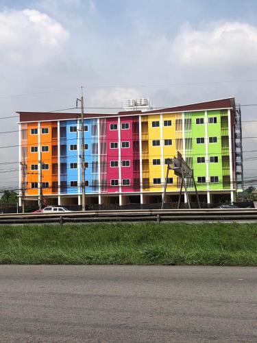 S9 Hotel Samutsakhon เอสไนน์โฮเทล สมุทรสาคร — hotel in Samut Sakhon