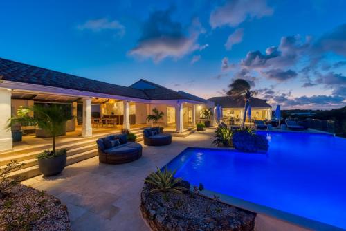 Villa Le Rocher — 4-Star Luxury Hotel in Marigot, Saint Martin