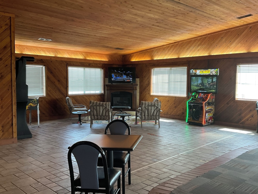 Motel 6 Stuart IA - photo 27