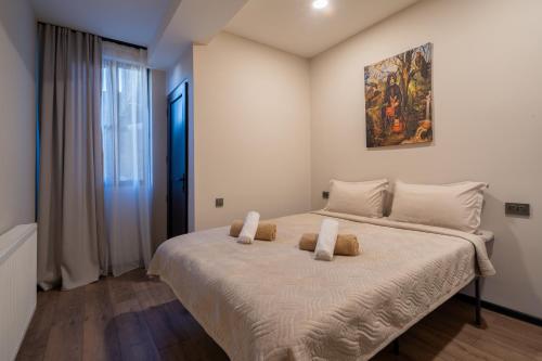 Niabi Apartments with Cinema and Billiards
