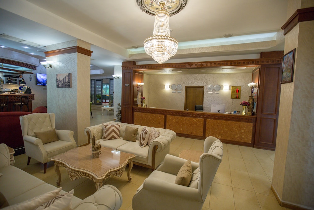 Terra Europe Brontes Hotel — Targovishte — photo 4