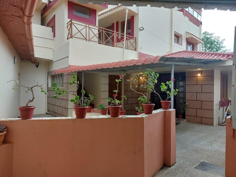 Lakshna Prastha - last minute hotel in Ooty