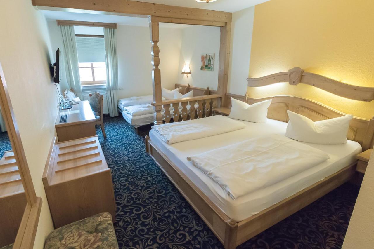 Hotel Lowen — Randersacker