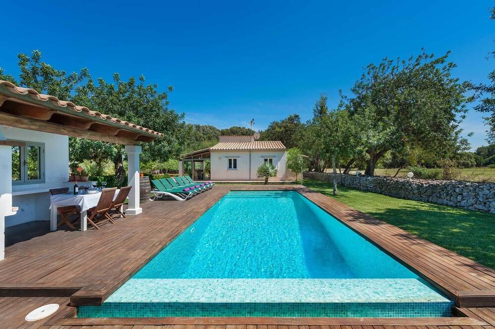 Can Cama Rotja - carbon neutral hotel in Pollenca