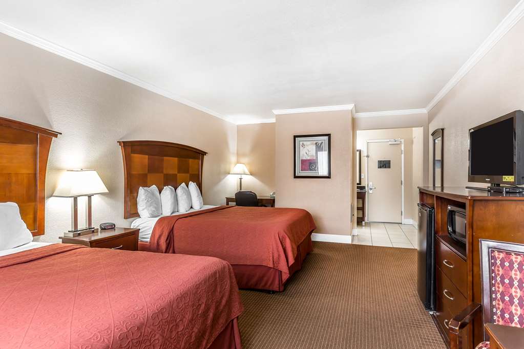 Quality Inn near Hearst Castle - photo 13
