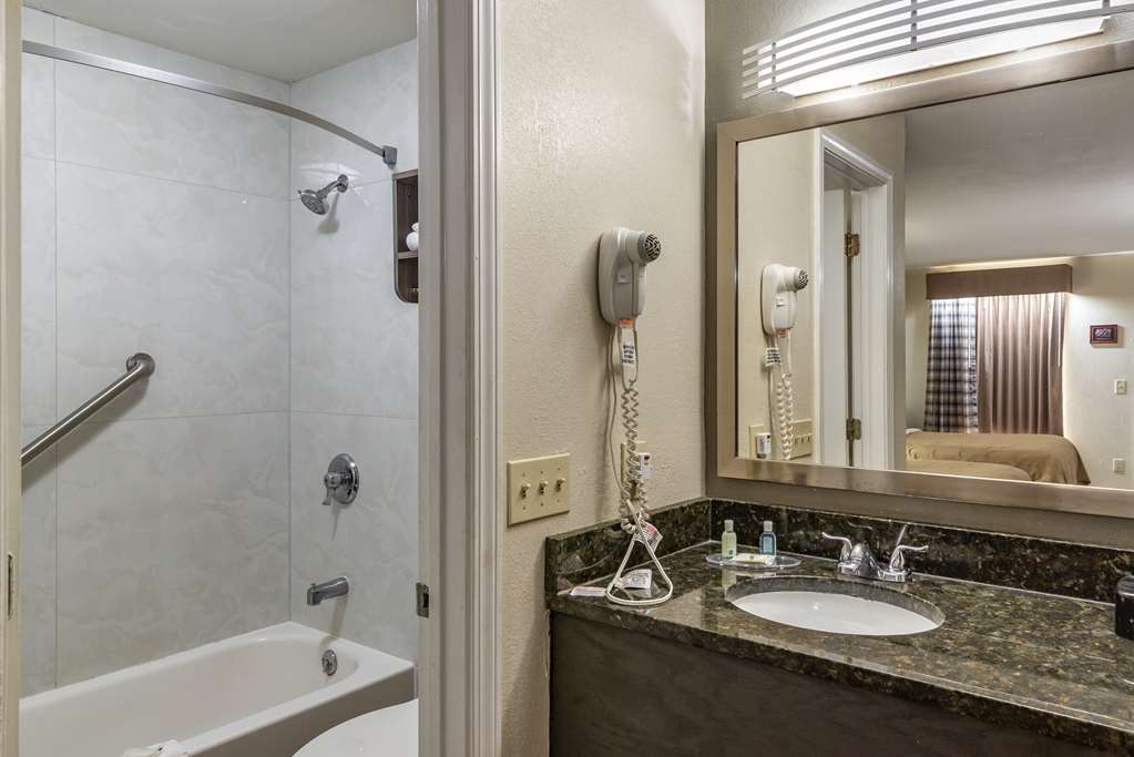 Quality Inn Conyers I 20 - photo 18