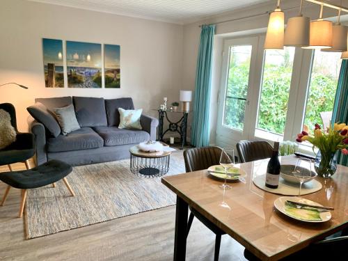 Ferienwohnung Robbenhütte Willi unter Reetdach — 4-Star Luxury Hotel in Sankt Peter-Ording, Germany