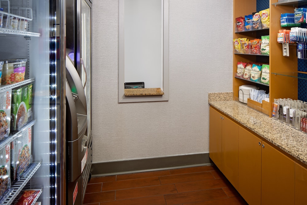 Hampton Inn & Suites Houston Medical Center NRG Park - photo 36