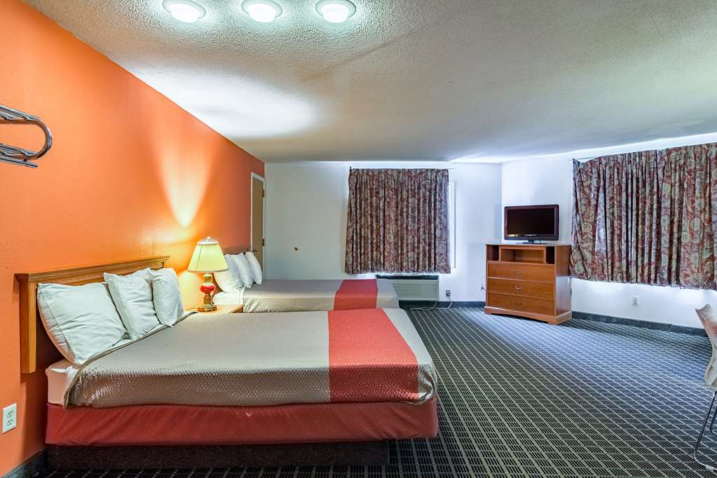 Motel 6 Grand Rapids MI Northeast - photo 12