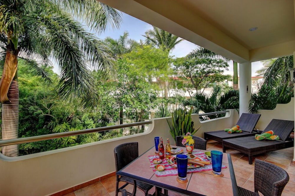Riviera Maya Suites