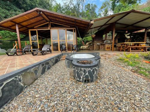 Cabaña Ecologica — hotel in Sasaima