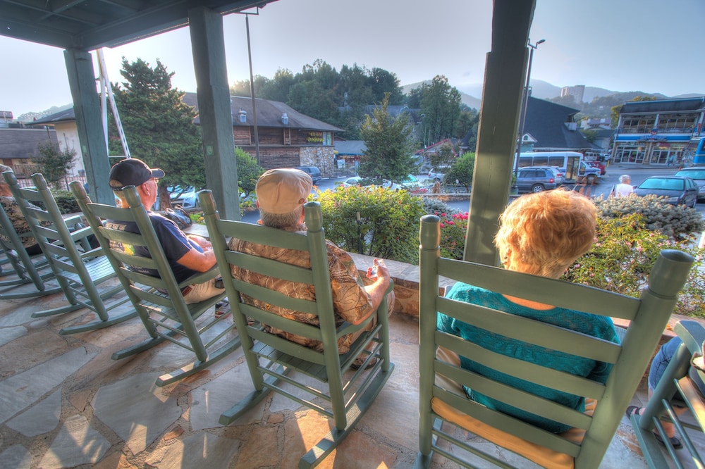 The Historic Gatlinburg Inn - photo 60