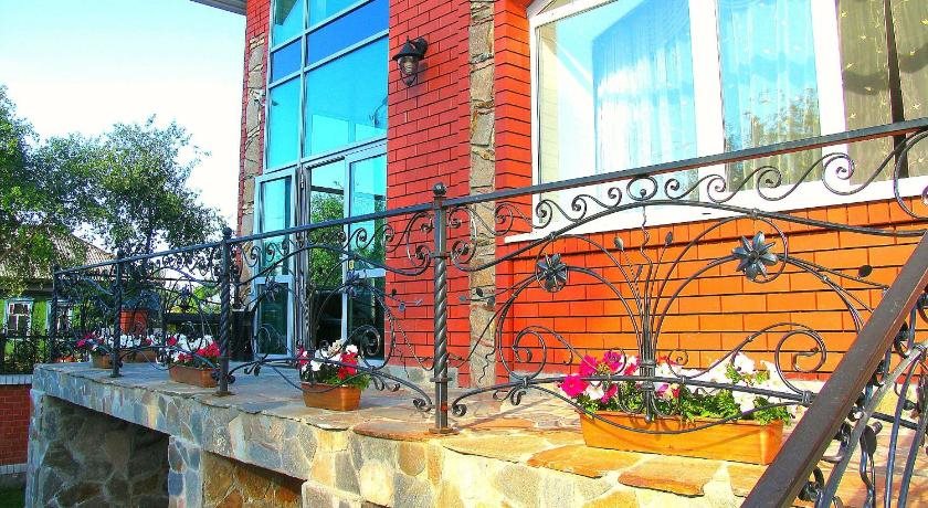 Na Zelenom Cottage — 4-Star Luxury Hotel in Yekaterinburg, Russia