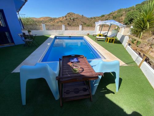 Casa Rural Los Almendros — 4-Star Luxury Hotel in Malaga, Spain