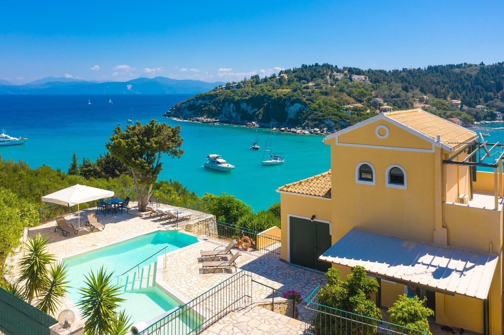 Alexander Large Private Pool Walk to Beach Sea Views A C 264 — 4-Star Luxury Hotel in Gaios, Greece