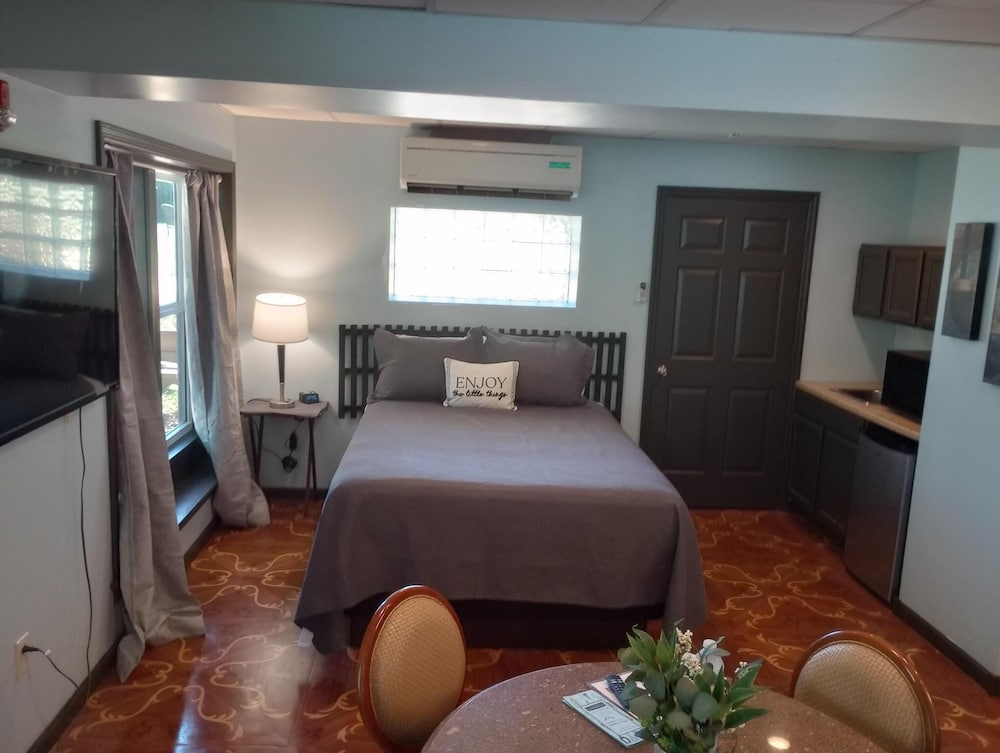 Elk River Hotel & Cafe - photo 37
