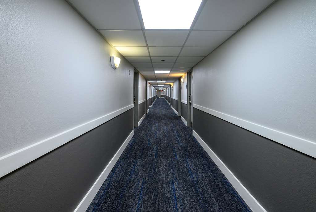 La Quinta Inn & Suites by Wyndham New Haven - photo 33