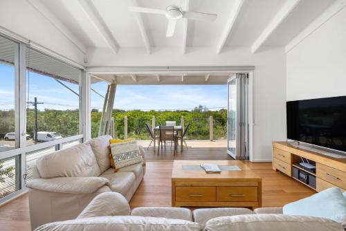 2 Casuarinas Peregian Beach — 4-Star Luxury Hotel in Coolum Beach, Australia