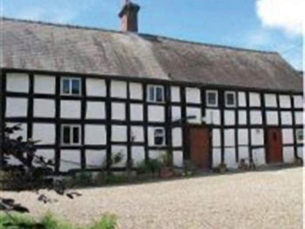 Brick House Farm B&B — 4-Star Luxury Hotel in Craven Arms, United Kingdom