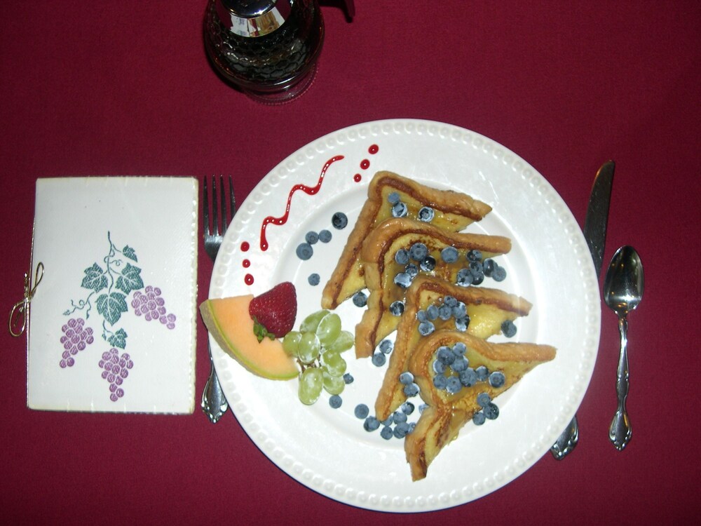Cabernet Inn - photo 5