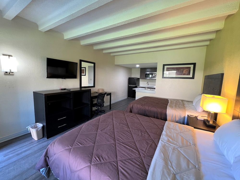 James River Inn Suites — Newport News