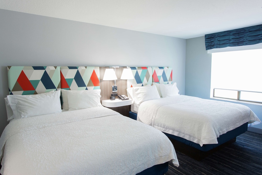 Hampton Inn & Suites Ankeny - photo 9