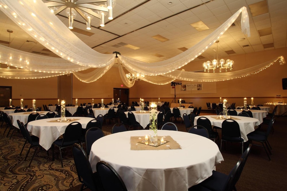 Barker's Island Inn Resort - photo 22